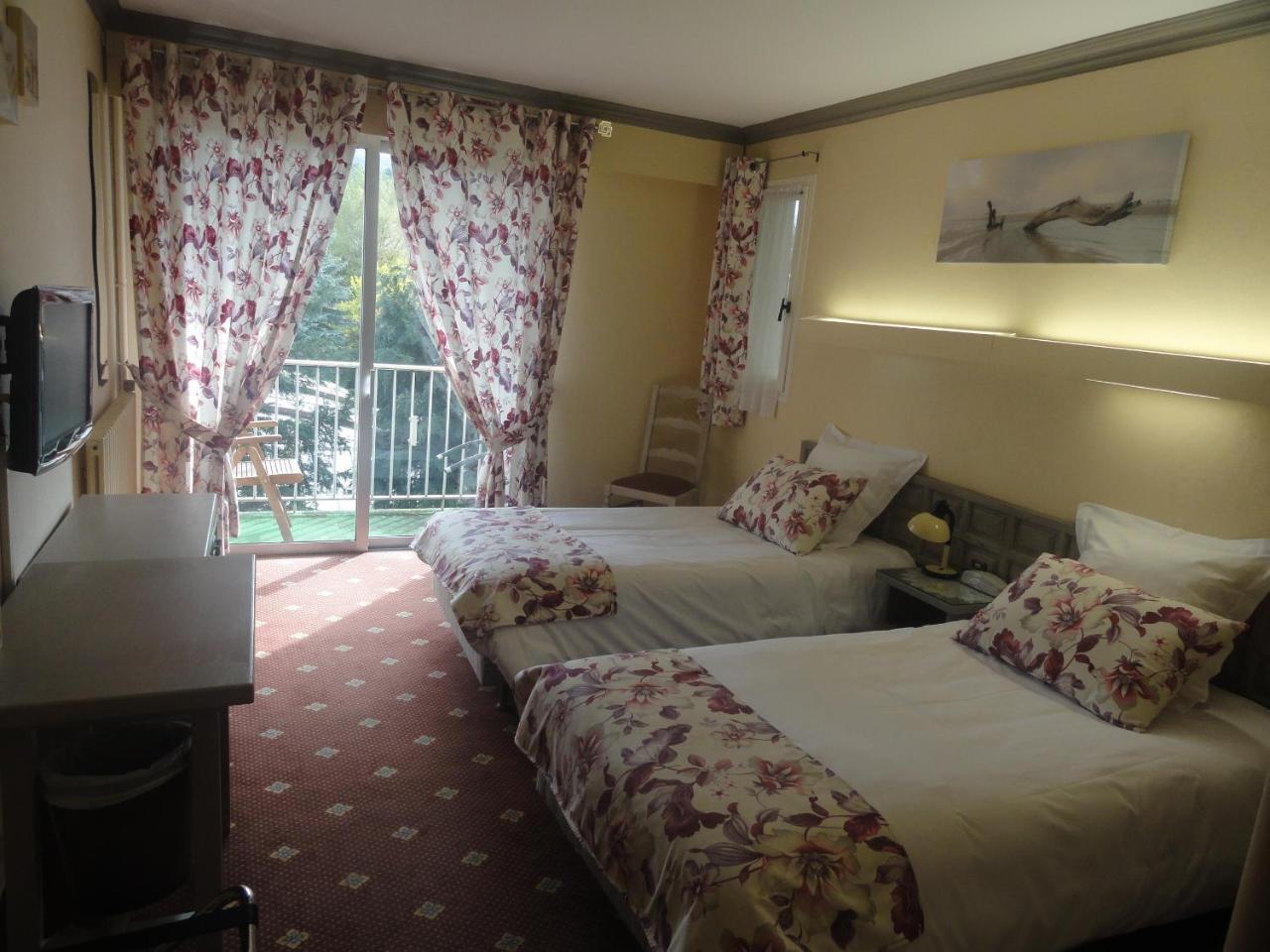 Le PLANOTEL Saillagouse Extérieur photo